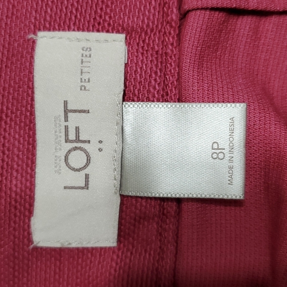 Magenta Loft work skirt - Picture 3 of 3